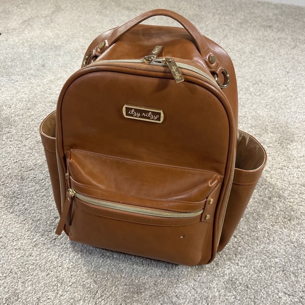 Itzy Ritzy Boss Backpack Diaper Bag Cognac Brown‎ Faux Leather Gold Hardware